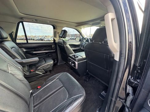 Used 2021 Ford Expedition Max Platinum image 17