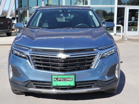 Used 2024 Chevrolet Equinox LT image 3