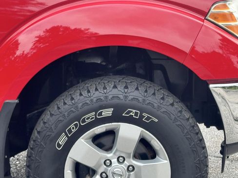 Used 2011 Nissan Frontier SV AWD/4WD image 22