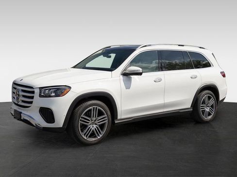Certified 2025 Mercedes-Benz GLS 450 4MATIC image 4