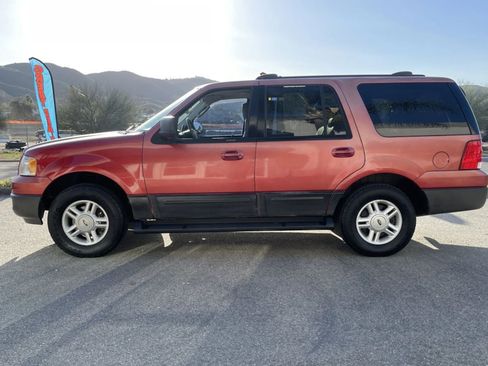 Used 2003 Ford Expedition XLT image 8