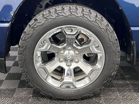 Used 2019 RAM 1500 Big Horn AWD/4WD image 11