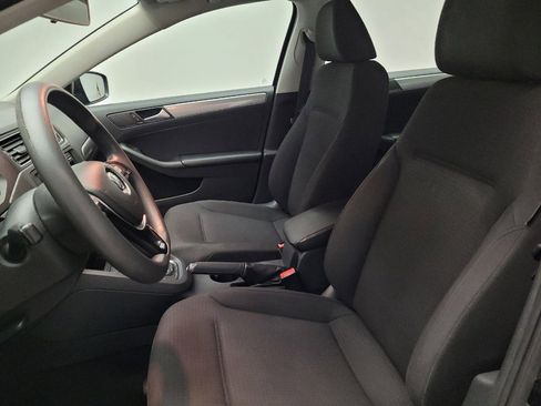 Used 2015 Volkswagen Jetta SE FWD image 17