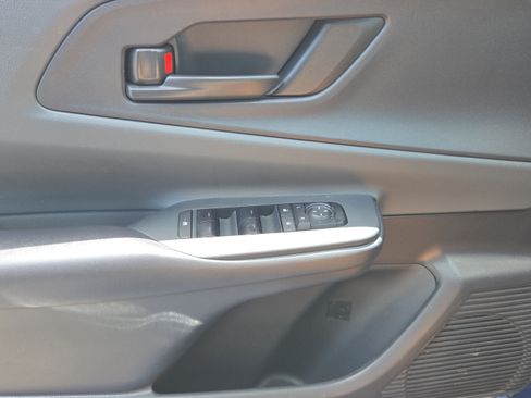 Used 2024 Toyota Prius LE FWD image 16