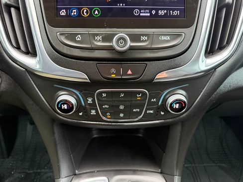 Used 2022 Chevrolet Equinox LT AWD/4WD image 23