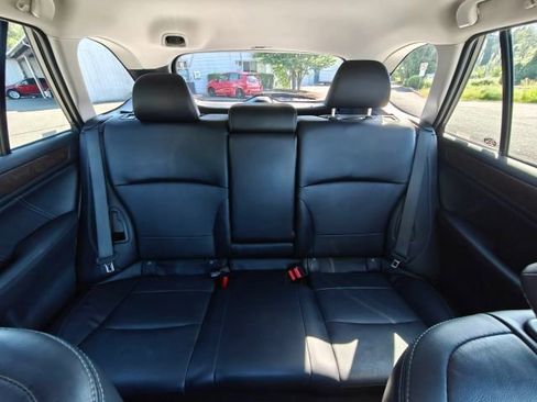 Used 2018 Subaru Outback 2.5i Limited AWD/4WD image 30