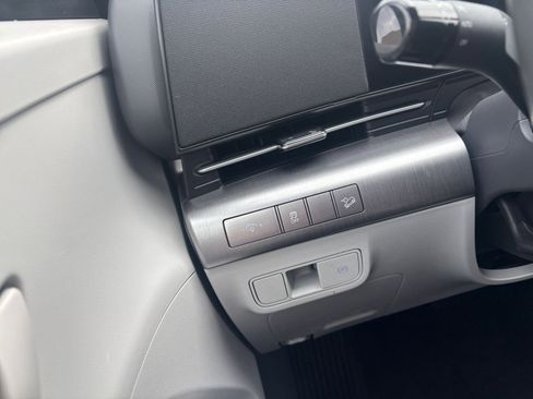 Used 2025 Hyundai Kona SEL image 34