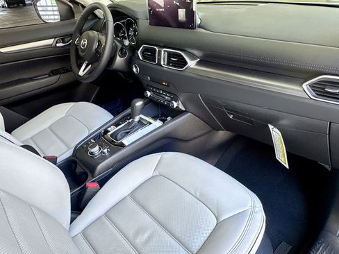 New 2025 MAZDA CX-5 AWD 2.5 S w/ Preferred Package image 9