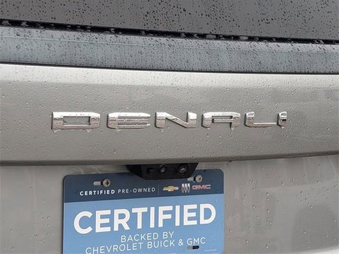 Used 2025 GMC Yukon Denali Ultimate image 7