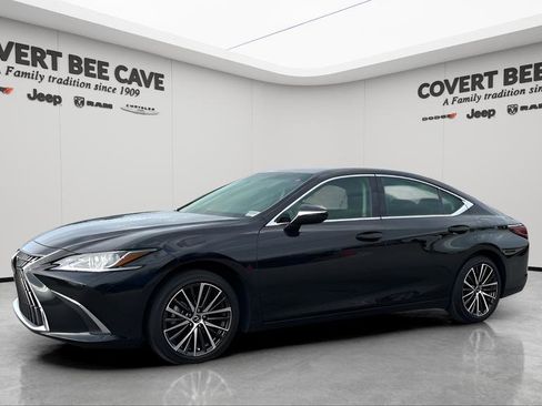 Used 2024 Lexus ES 350 w/ Premium Package image 3