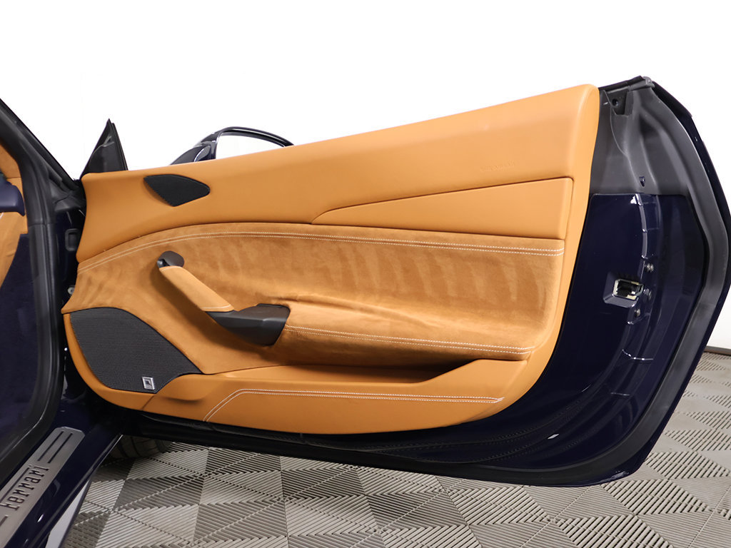Used 2018 Ferrari 488 Spider RWD image 25