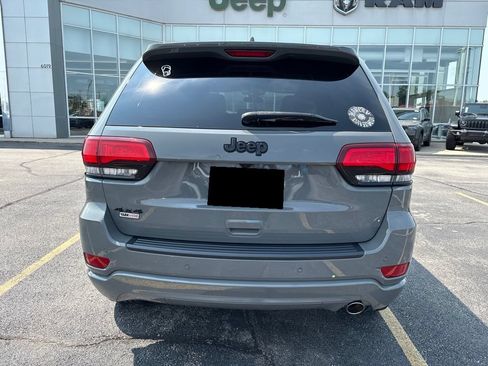 Certified 2021 Jeep Grand Cherokee Laredo X AWD/4WD image 4