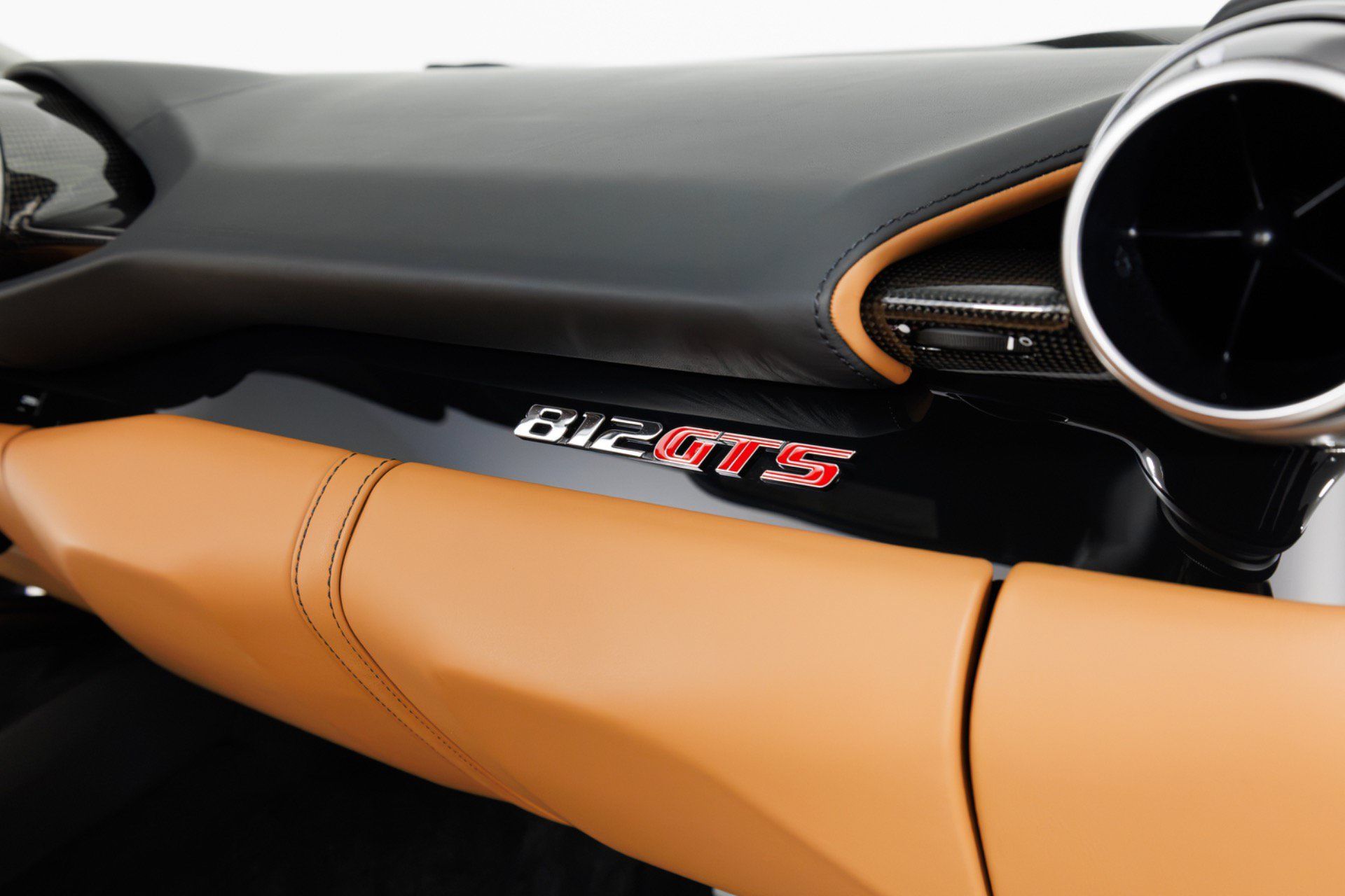 Used 2021 Ferrari 812 GTS RWD image 42
