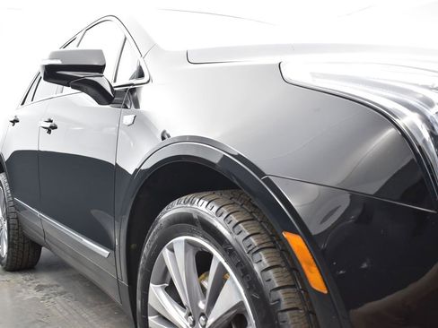 Certified 2025 Cadillac XT5 Premium Luxury image 36