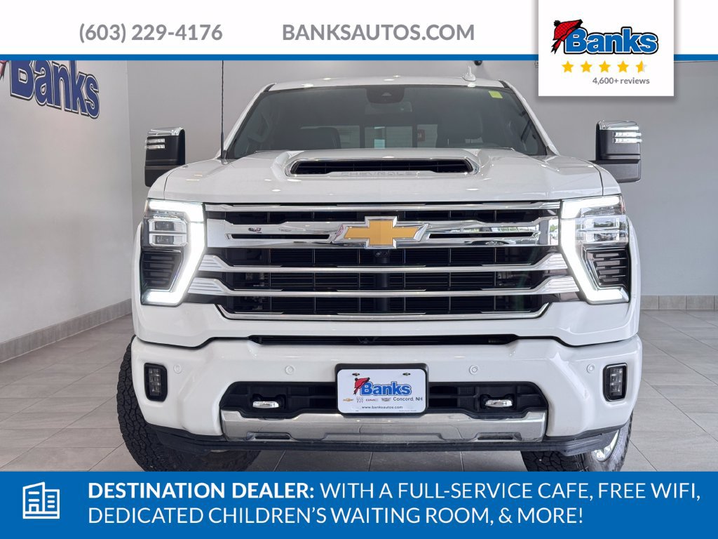 Certified 2024 Chevrolet Silverado 3500 High Country AWD/4WD image 3