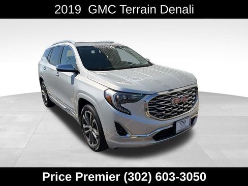 Used 2019 GMC Terrain Denali w/ Driver Alert Package II AWD/4WD image 1