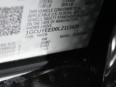 Used 2020 Chevrolet Silverado 1500 RST image 16