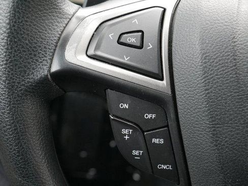 Used 2019 Ford Fusion SE image 22