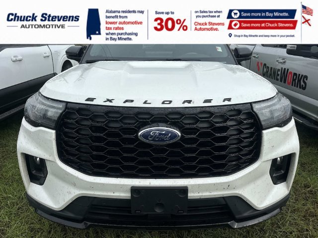 Used 2025 Ford Explorer ST-Line RWD image 3