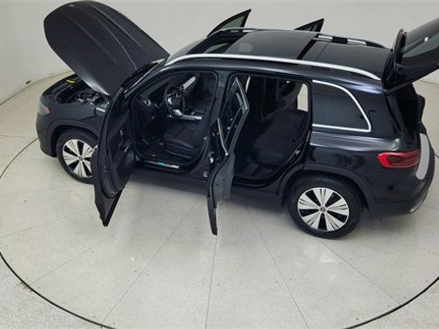 Used 2024 Mercedes-Benz EQB 250+ w/ Driver Assistance Package image 86