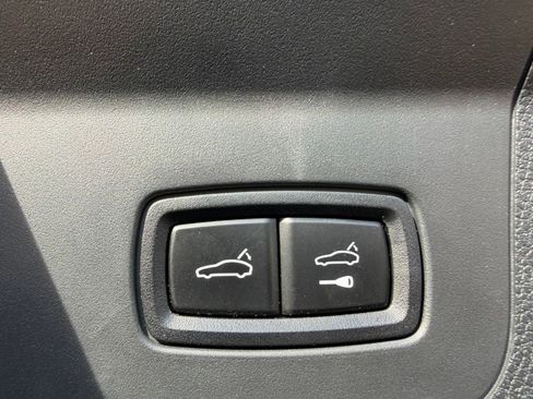 Used 2020 Porsche Panamera 4 AWD/4WD image 36