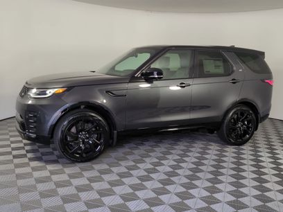 New 2025 Land Rover Discovery Dynamic SE