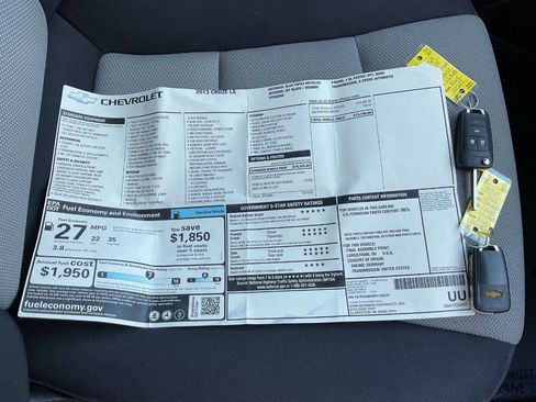 Used 2013 Chevrolet Cruze LS image 36