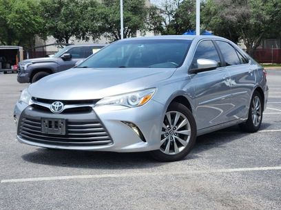 Used 2016 Toyota Camry XLE w/ Moonroof Package
