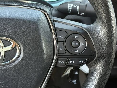 Used 2020 Toyota Camry LE image 15