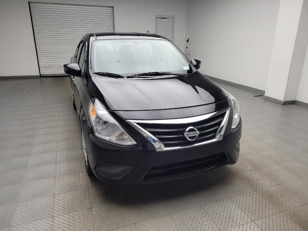 Used 2018 Nissan Versa SV FWD image 14