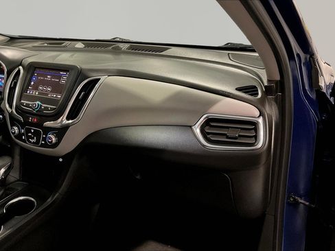 Used 2022 Chevrolet Equinox LT FWD image 26