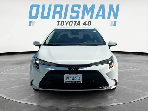 Used 2023 Toyota Corolla LE FWD image 2