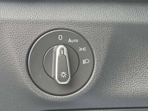 New 2026 Volkswagen Jetta SE FWD image 15