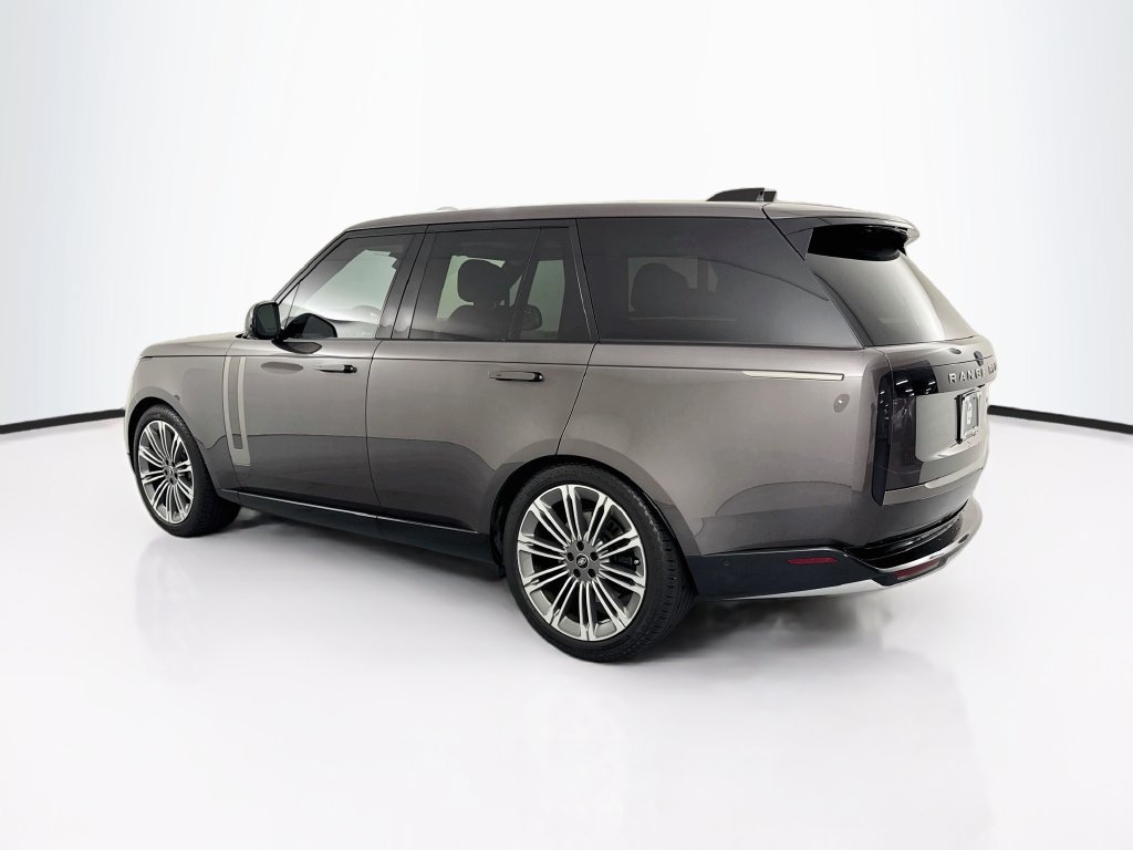 Used 2022 Land Rover Range Rover SE AWD/4WD image 7