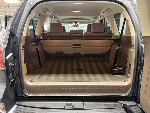 Used 2019 Lexus GX 460 Premium AWD/4WD image 23