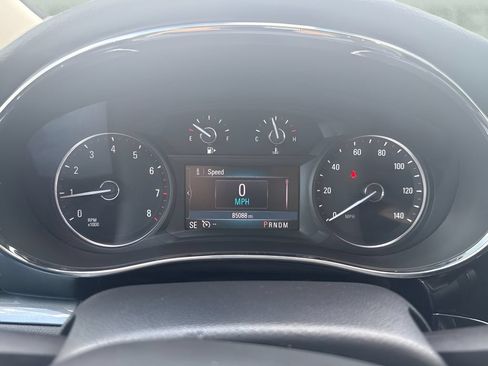 Used 2021 Buick Encore Preferred FWD image 23