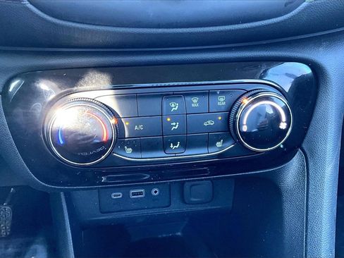 Used 2023 Buick Encore GX Preferred w/ Cold Weather Comfort Package image 31