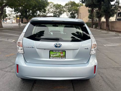 Used 2013 Toyota Prius V Two image 19