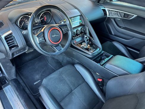 Used 2020 Jaguar F-TYPE Coupe image 2