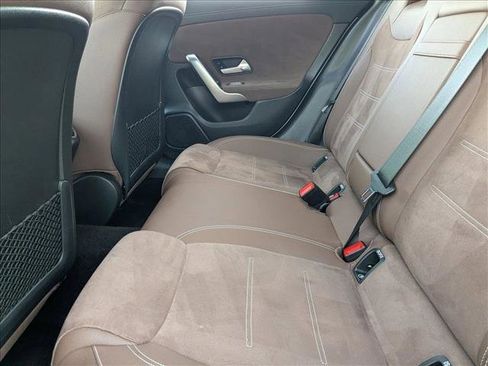 Used 2025 Mercedes-Benz CLA 250 image 17