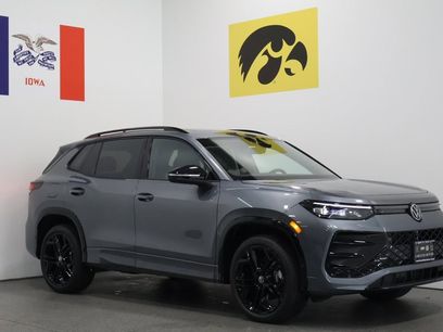 New 2026 Volkswagen Tiguan SE R-Line