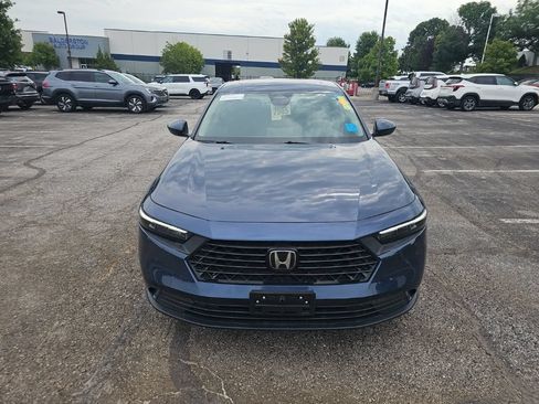 Used 2024 Honda Accord EX image 2