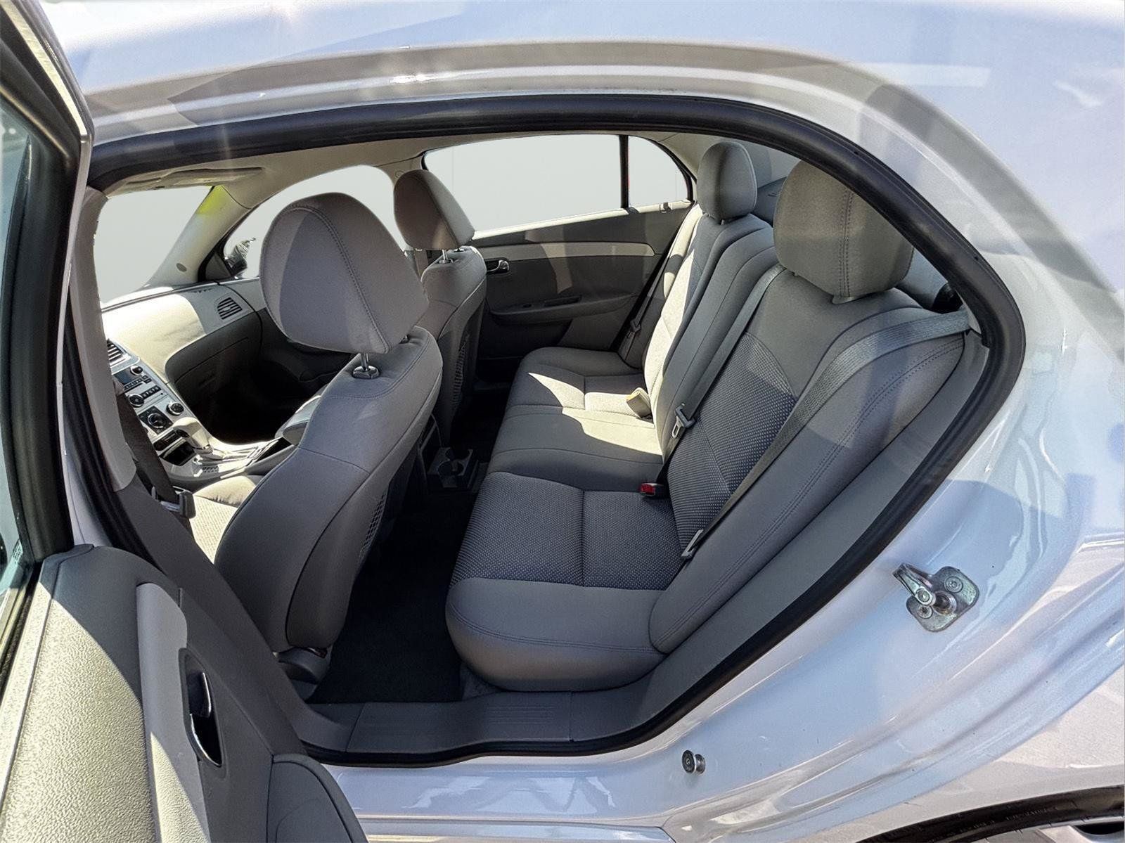 Used 2011 Chevrolet Malibu LS FWD image 22
