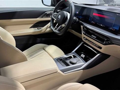 Used 2025 BMW M440i Convertible image 18