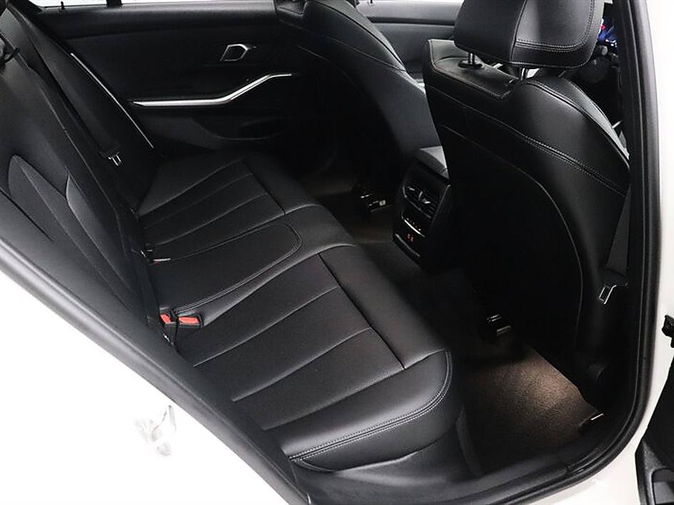 Used 2024 BMW 330i w/ M-Sport Package w/ M Sport Package RWD image 14
