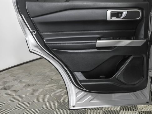 Used 2021 Ford Explorer XLT w/ Equipment Group 202A image 42