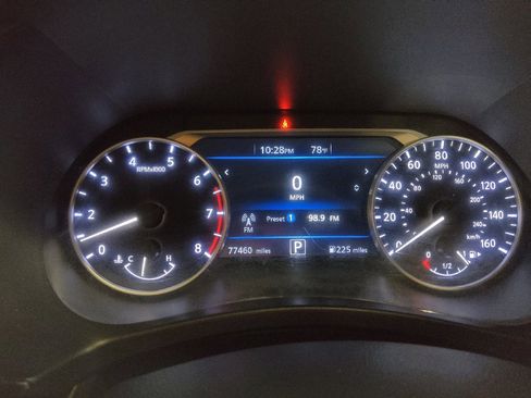 Used 2022 Nissan Sentra SR w/ SR Premium Package FWD image 23