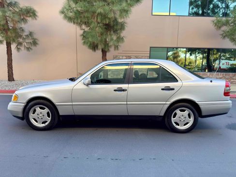 Used 1996 Mercedes-Benz C 280 Sedan image 4