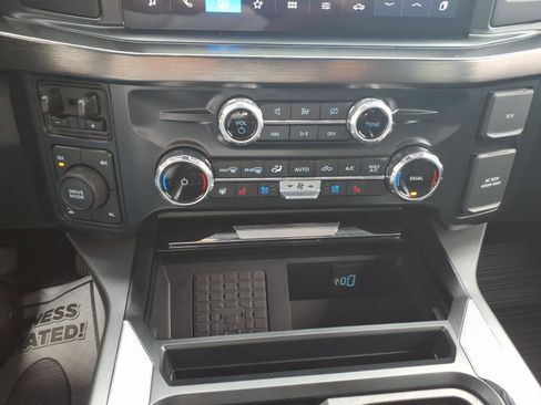 Used 2024 Ford F250 Lariat w/ FX4 Off-Road Package image 16