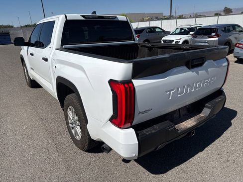 Used 2022 Toyota Tundra SR5 w/ Convenience Package RWD image 3